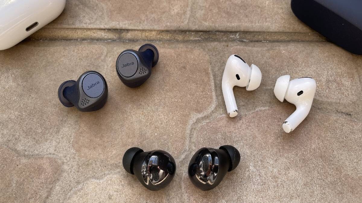 Perfect fitting wireless earbuds with endless battery life